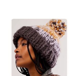 NWT FREE PEOPLE Tide Stripe Knit Pom Beanie / Coal